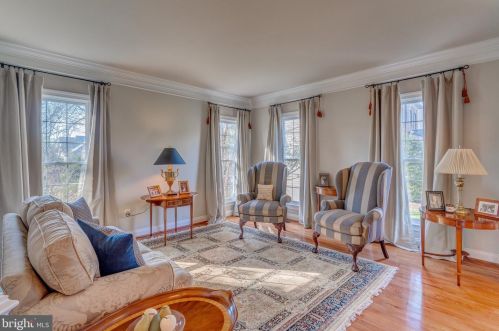 18292 St Georges Ct, Leesburg VA  20176-7421 exterior