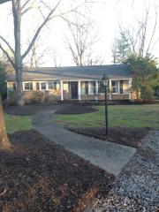 221 Yorkshire Dr, Greenville, SC 29615-1130