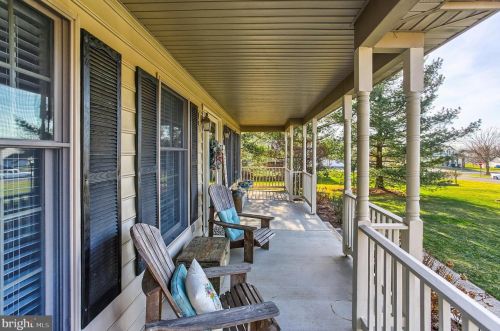 3 Straw Ct, Littlestown, PA 17340-9554