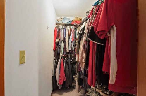 401 Highview Dr, Bellefontaine OH  43311-9145 exterior