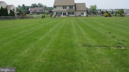 114 Royal Horse Way, Swartzville PA  17569-9353 exterior