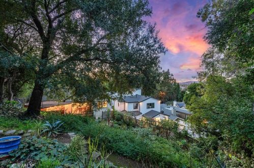 3870 Carpenter Ave, North Hollywood CA  91604-3729 exterior