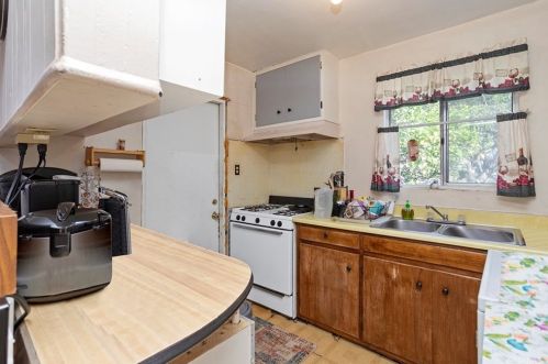 6404 Osler St, San Diego CA 92111-5425 exterior