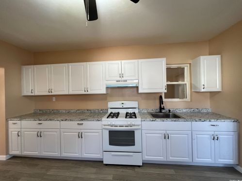 288 Randall Ave, Floral Park NY  11003-3104 exterior