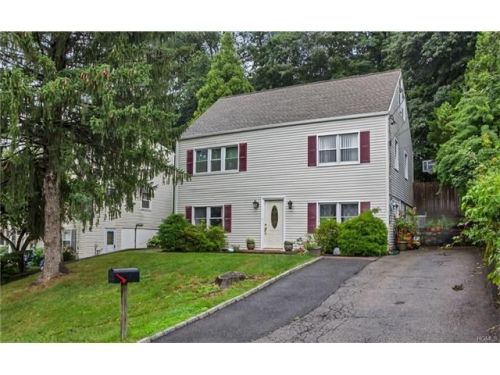 4 Hillside Pl, Elmsford, NY 10523-3601