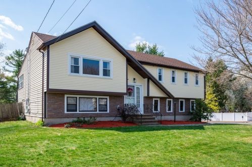 142 Chemung St, Stoughton, MA 02072-3905