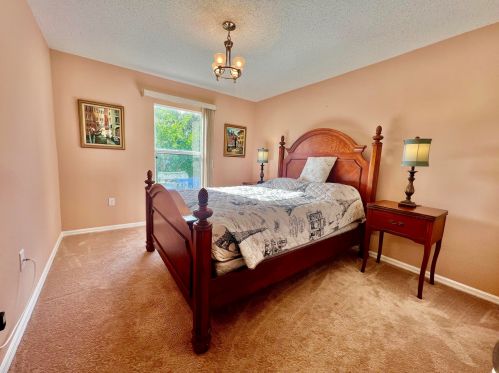 1142 Floresta Dr, Fort Pierce FL  34983-2758 exterior