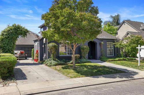 1128 Gorham Ave, Modesto CA  95350-4674 exterior