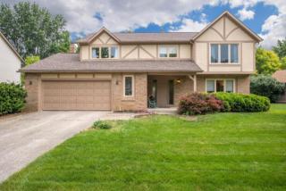 5520 Classics Ct, Dublin, OH 43017-1084