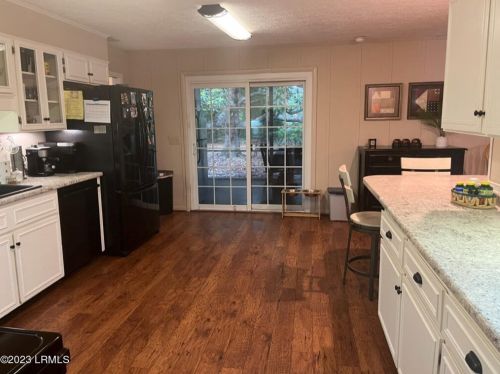 92 Wade Hampton Dr, Beaufort, SC 29907-1922
