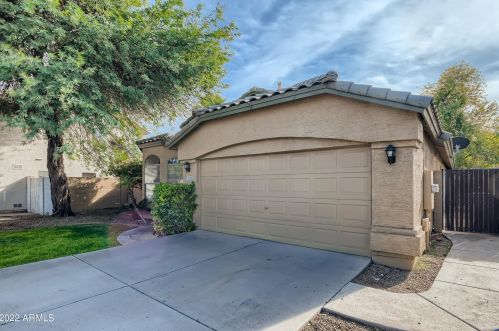 1723 Morgan Ct, Gilbert, AZ 85295-5623