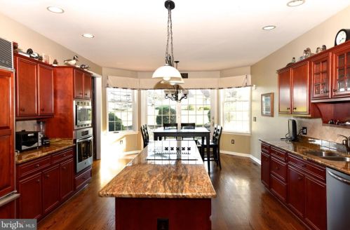 3002 Ridgeview Dr, Molino PA  17961-2338 exterior