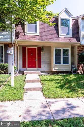 6519 Field Master Dr, Springfield VA  22152-2150 exterior