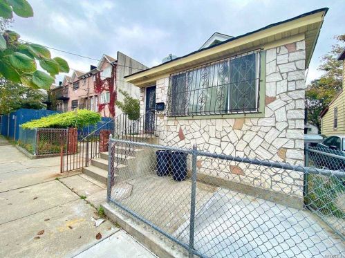 107-37 155th St, Jamaica, NY 11433-1921