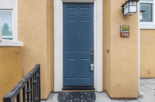 706 Mariposa Cir, National City, CA 91950-2787