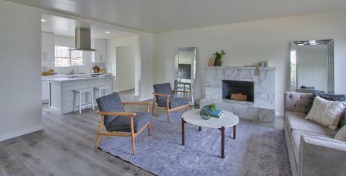 236 Mcculloch Cir, Marina, CA 93933-2404