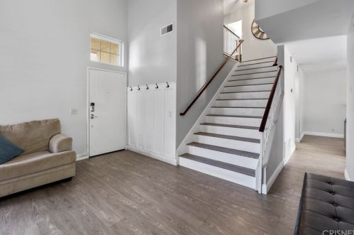 29221 Quincy St, Santa Clarita, CA 91384-3540