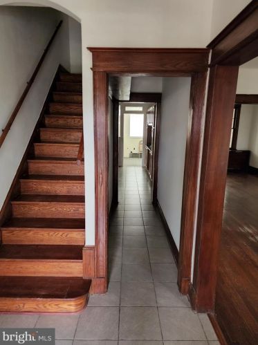 424 Farragut St, Washington, DC 20011-6115