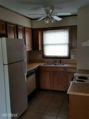 609 Timberline Dr, Winston Salem NC  27101-6241 exterior