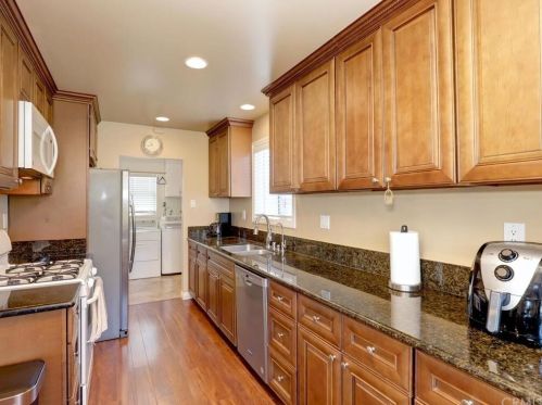 7845 La Mirada Cir, Buena Park CA  90620-2308 exterior