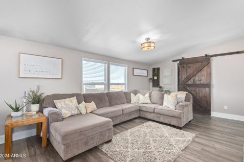 29419 183rd Ave, Sun City AZ  85387-9696 exterior