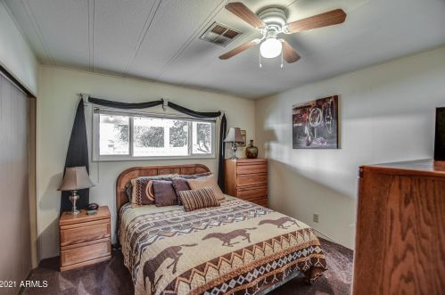 25403 Wyoming Ave, Chandler AZ  85248-6460 exterior