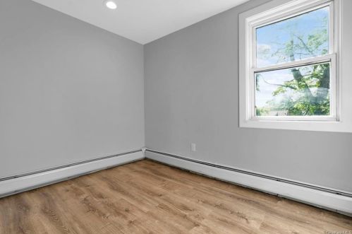 51 Talmadge St, Poughkeepsie NY  12601-1722 exterior