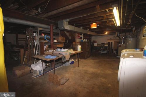 373 Concord Rd, Glen Mills PA  19342-1403 exterior