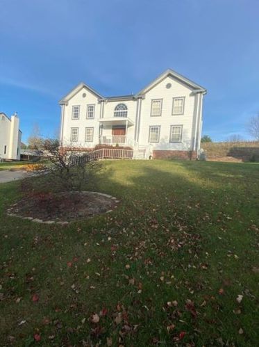 3354 Lenox Dr, Pittsburgh, PA 15238-1192