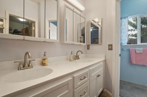 3737 Van Dusen Ave, Riverbank CA  95367-3030 exterior