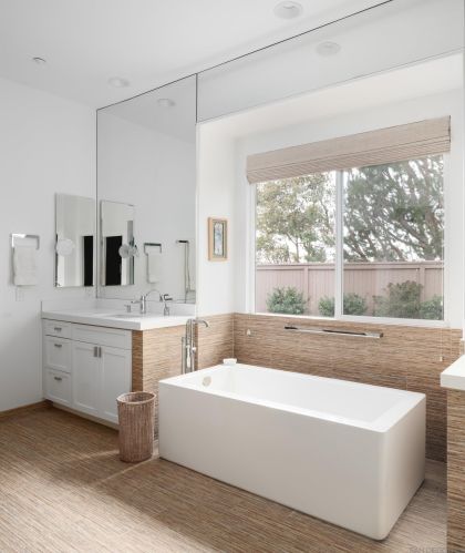 1355 Ravean Ct, Encinitas CA  92024-6204 exterior