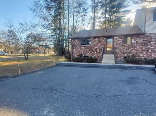 10 Pine Way, Plainville, CT 06062-1332