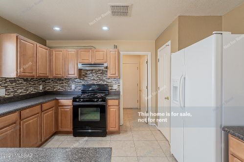 6274 Sun View Way, Tucson, AZ 85706-4953