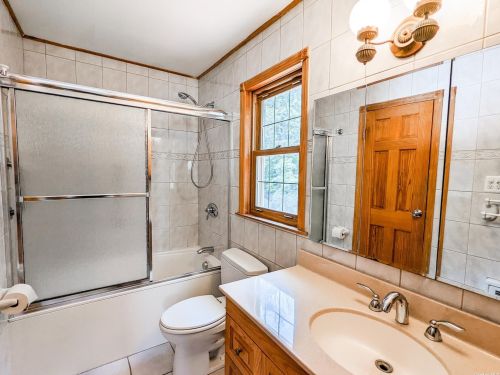 17 Torwood Ct, Huntington Station NY  11746-3811 exterior