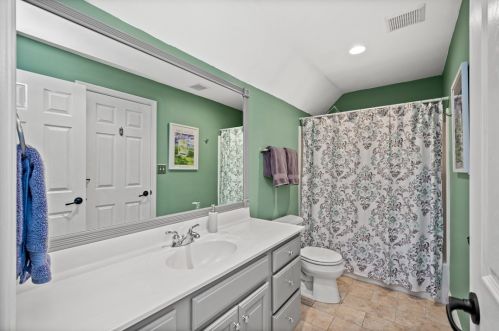 105 Isleworth Way, Gibsonia PA  15044-6083 exterior