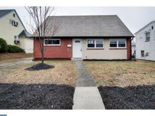 6955 Pawling St, Philadelphia, PA 19128-4424