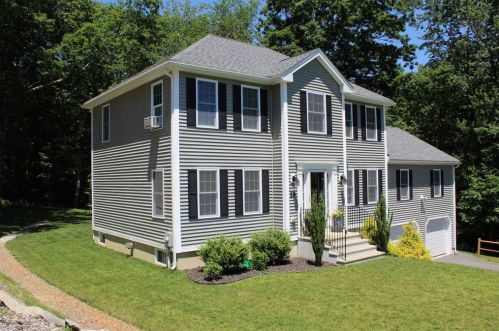 25 Grizzly Dr, Rutland, MA 01543-1481