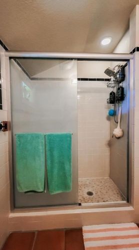 1708 Byu Shr Dr, Galveston TX 77551-4333 exterior