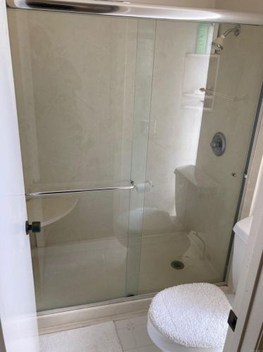 727 Sapphire St, San Diego CA 92109-1021 exterior