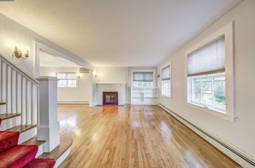 140 Main St, Port Jervis NY  12771-2114 exterior