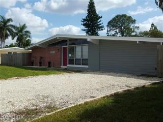 11411 Heidi Lee Ln, Fort Myers, FL 33908-4041