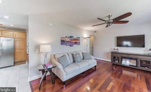 113 Barren Rd, Newtown Square, PA 19073-4302