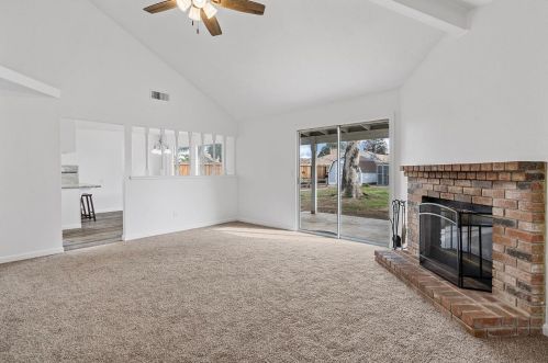 15530 Lottie Way, Lathrop CA  95330-9475 exterior