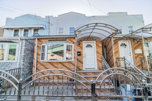 87-20 130th St, Jamaica, NY 11418-2812
