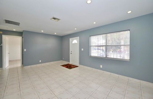 4903 Saratoga Rd, West Palm Beach FL  33415-7415 exterior
