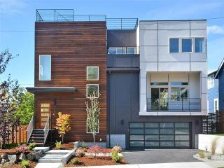 4157 46th Ave, Seattle, WA 98116-4125