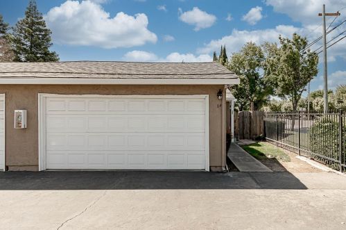 4000 Fara Biundo Dr, Modesto CA  95355-9560 exterior