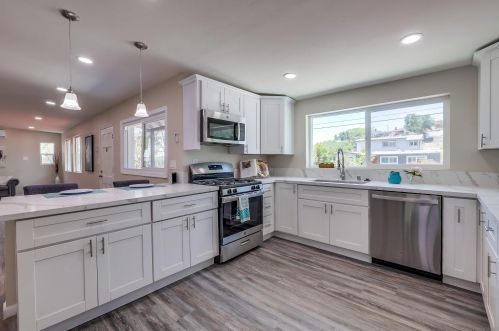 747 Garfield Ave, El Cajon CA  92020-2017 exterior