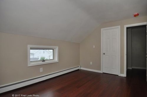 93 Old Main St, Lincoln RI  02838-1616 exterior