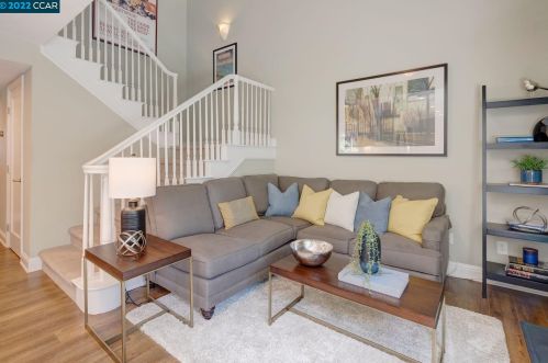 2167 Alexander Way, Pleasanton CA  94588-8313 exterior